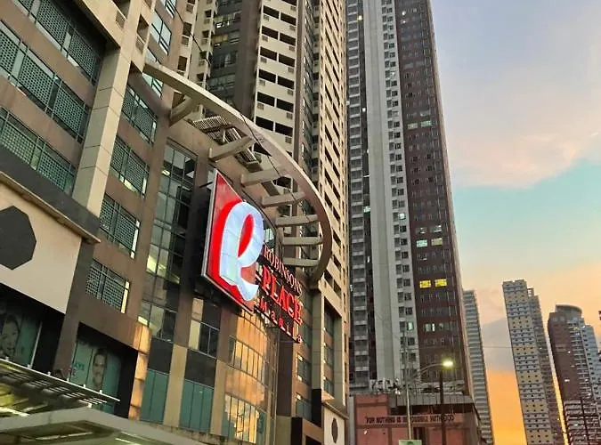 Near Up-pgh, St. Lukes Medical Center And U.s Embassy In Ermita Apartment Manila