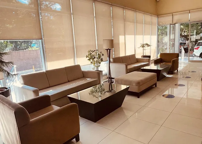 Near Up-pgh, St. Lukes Medical Center And U.s Embassy In Ermita Manila