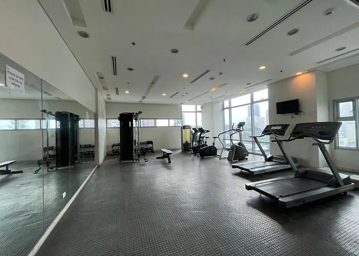 Apartment Near Up-pgh, St. Lukes Medical Center And U.s Embassy In Ermita *